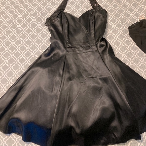 9/10 Zum Zum Pinup Dress GORGEOUS! - Picture 2 of 7